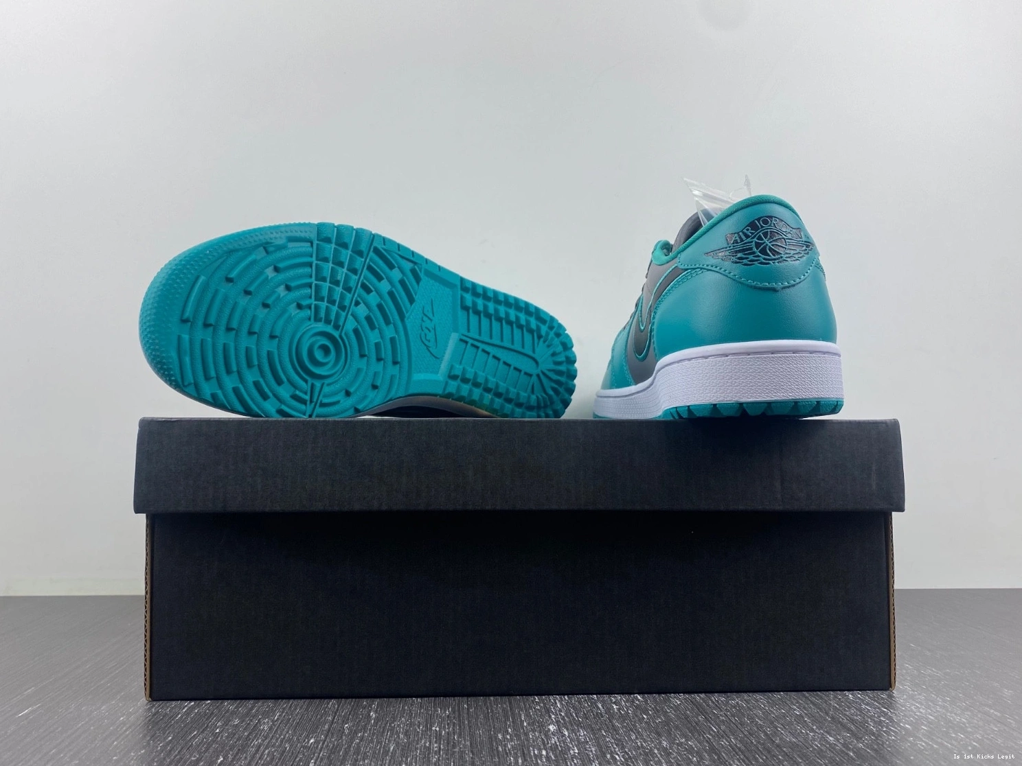 1 FZ3248-001 Air Jordan 